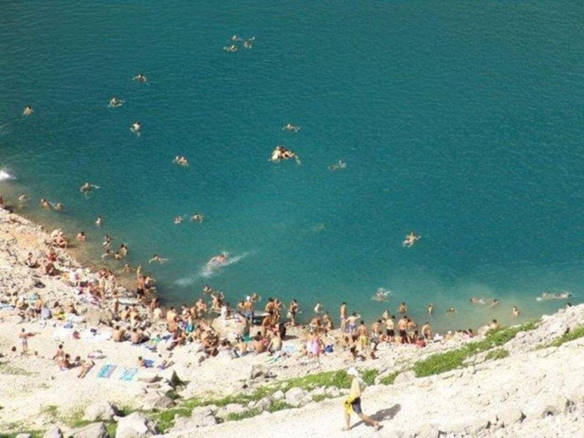 Dvori Stipanovi With Heated Pool And Jacuzzi Villa Donje Rascane Bagian luar foto