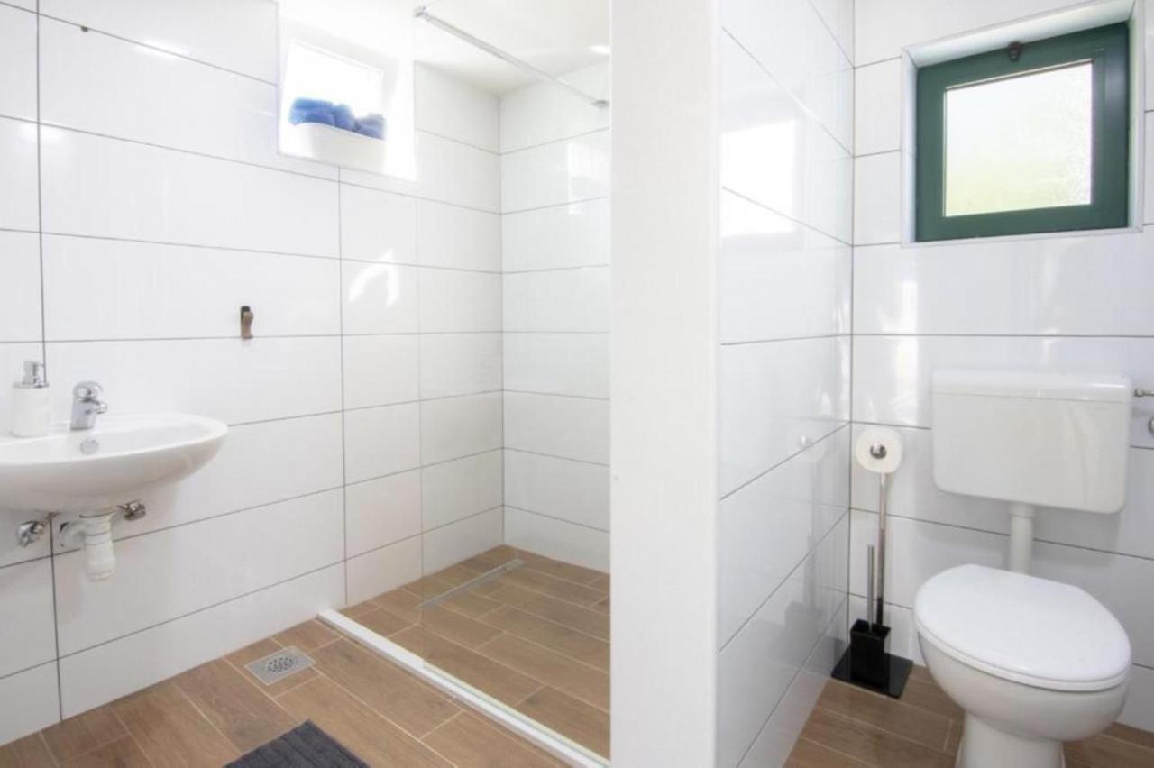 Dvori Stipanovi With Heated Pool And Jacuzzi Villa Donje Rascane Bagian luar foto