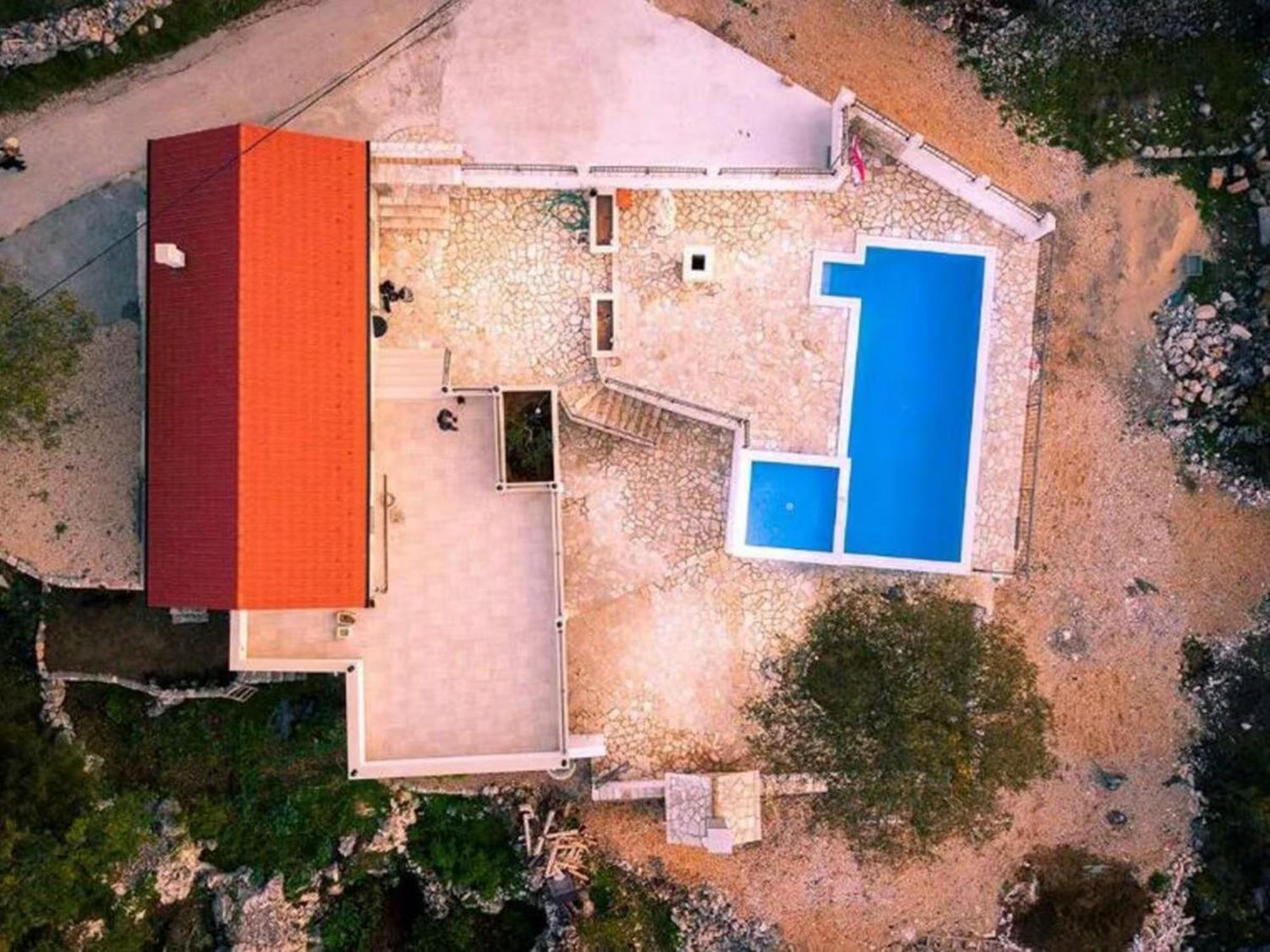 Dvori Stipanovi With Heated Pool And Jacuzzi Villa Donje Rascane Bagian luar foto